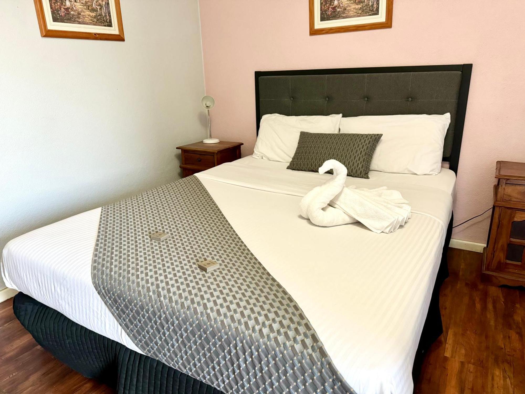 Merredin Olympic Motel מראה חיצוני תמונה