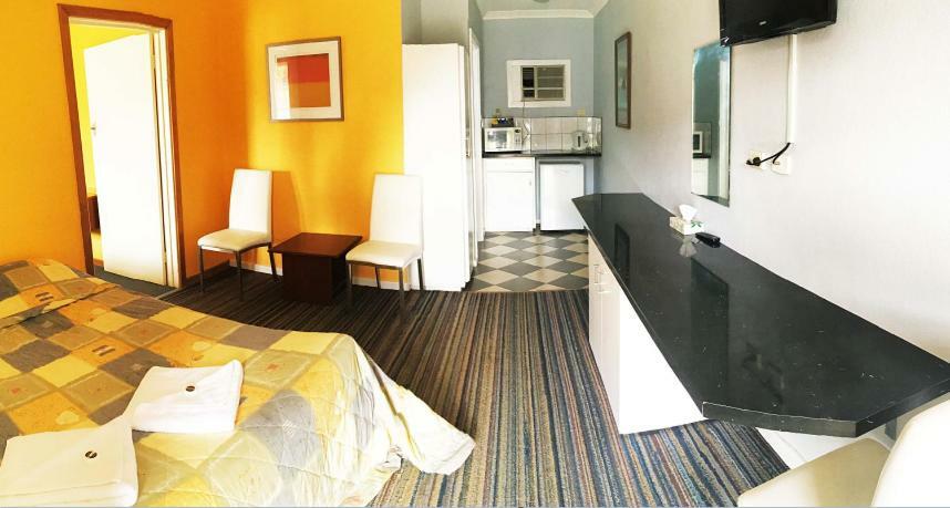 Merredin Olympic Motel מראה חיצוני תמונה