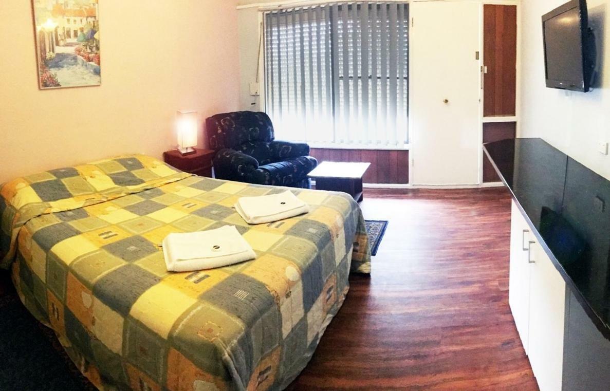 Merredin Olympic Motel מראה חיצוני תמונה